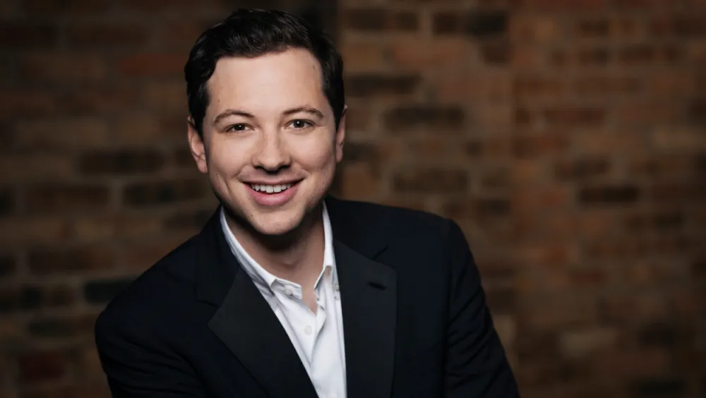 Headshot of Finn Sagal