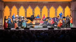 An ensemble of performers 