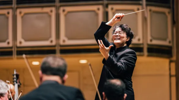 Conductor Mei-Ann Chen 